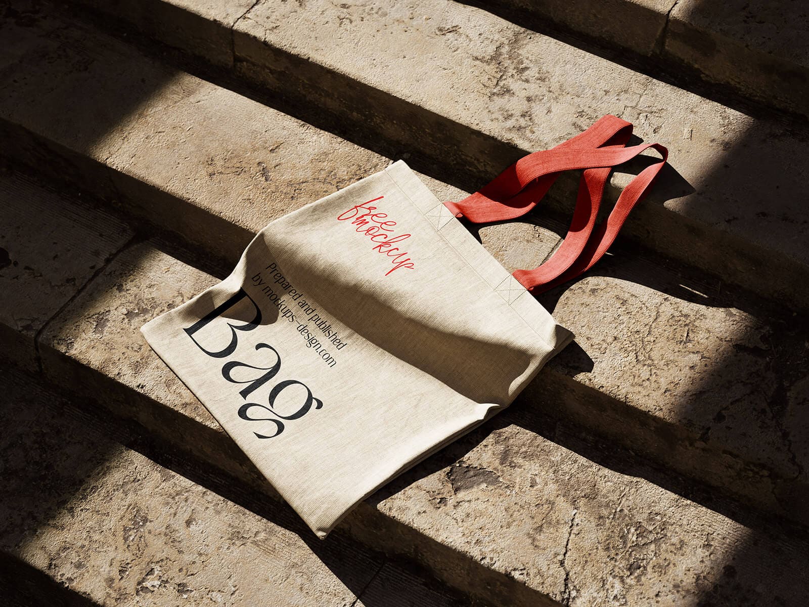 A free realistic canvas tote bag mockup