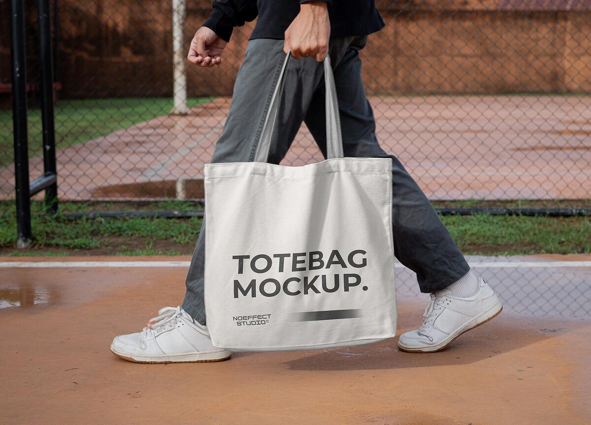 A free tote bag mockup