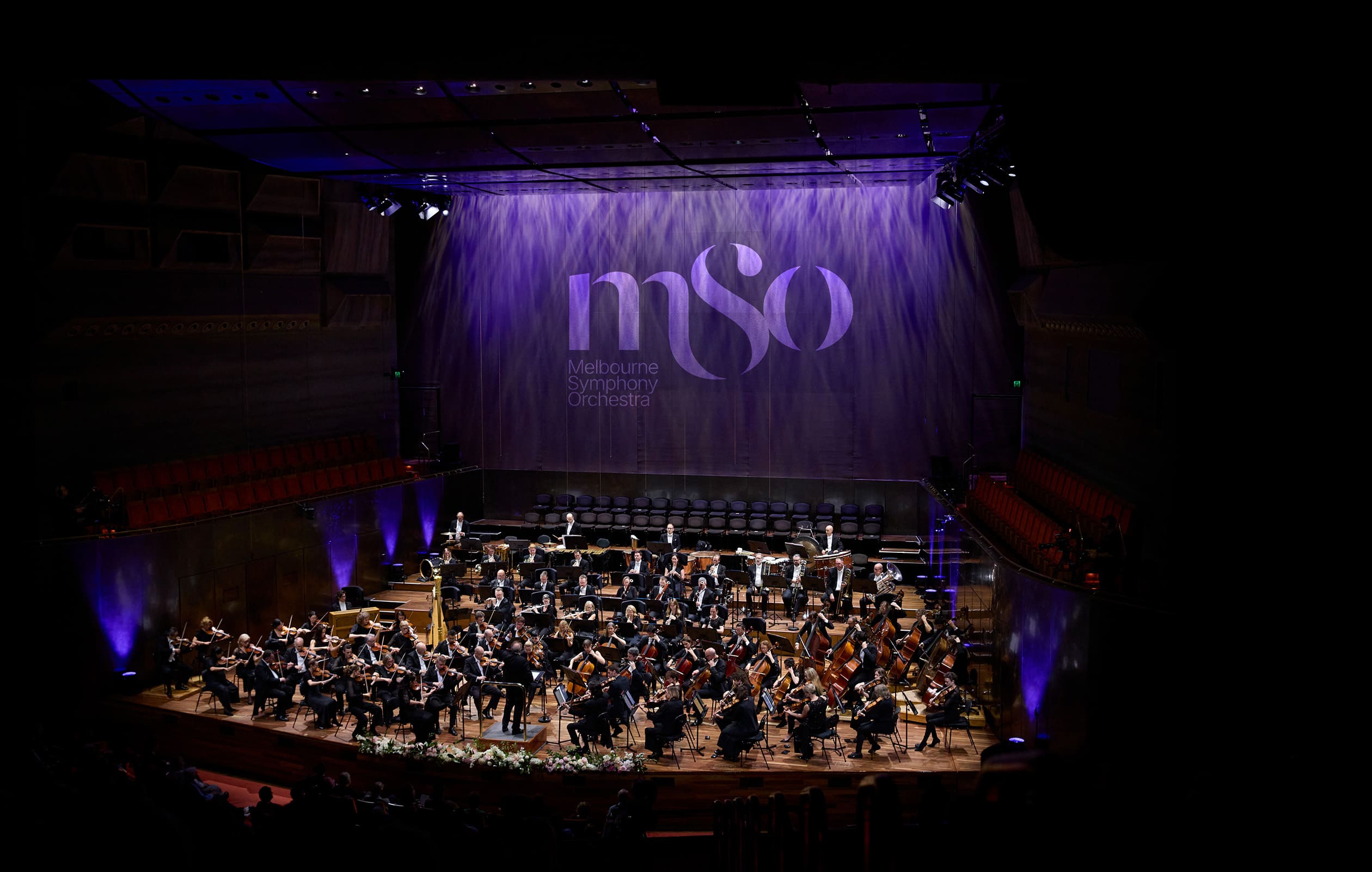 Melbourne Symphony Orchestra play music