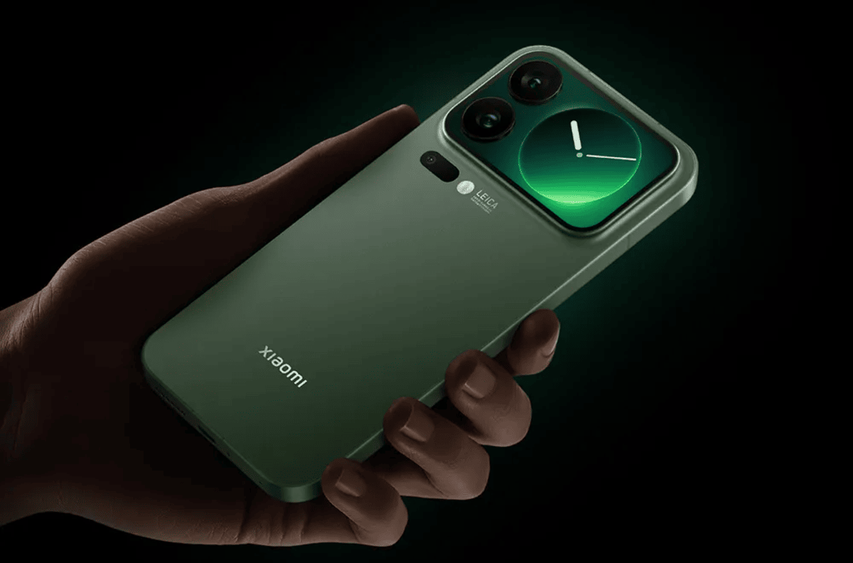 Xiaomi phone in hand