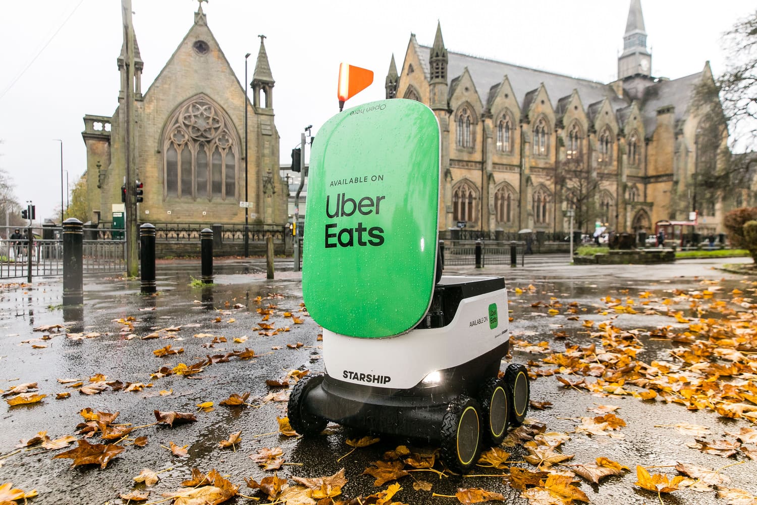 Uber Eats starship robot