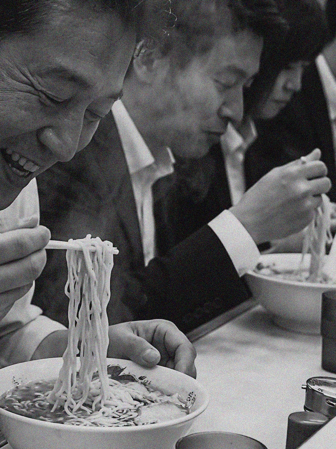 Japanese man's eating noodles