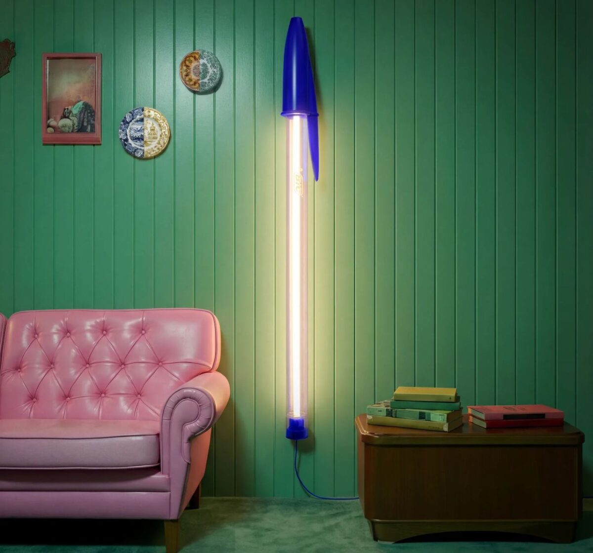 A pen lamp on the wall