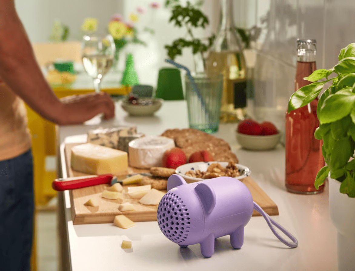 Grejsimojs mouse speaker is great in the kitchen
